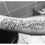 inkin - tatouage calligraphie sur le bras - magic line tattoo.jpg