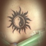 inkin - tatouage soleil ying et yang - coralie b.jpg