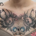 inkin - tatouage tête de mort sur le torse - LeGhys.jpg
