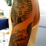 inkin - tatouage pharaon sur bras - art tattoo.jpg