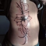 inKin-tatouage-fleur-cotes-GRAFF INK CHAMPAGNE LES MARAIS.jpg